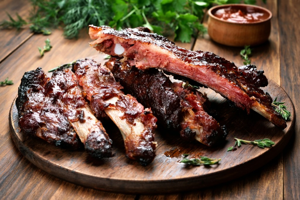 Beef vs Pork Ribs: Battle of the BBQ Favorites