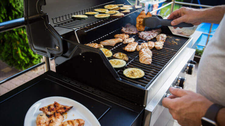 Natural Gas Grill vs Propane: Grilling with Different Fuels